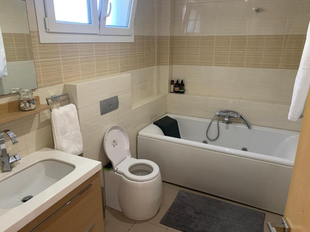 Apartamento Breathtaking Sea View Kavala Exterior foto