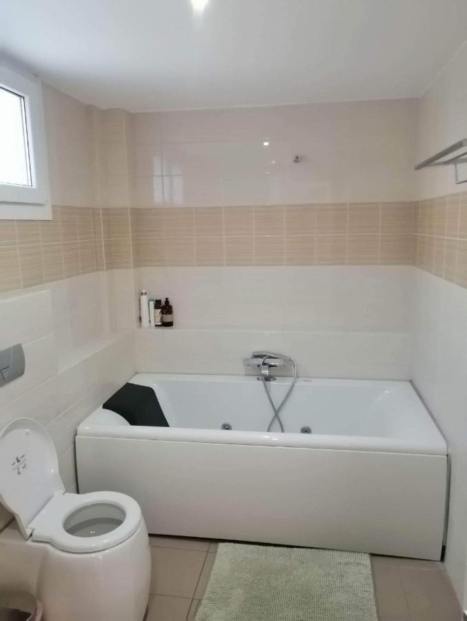Apartamento Breathtaking Sea View Kavala Exterior foto